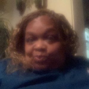 Meet your Posher, Monique